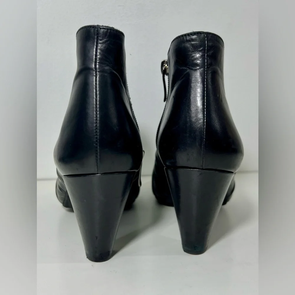 Las de Rouge Booties - Picture 6 of 11